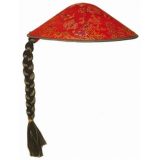 Aziatische rode hoed met vlechtje
